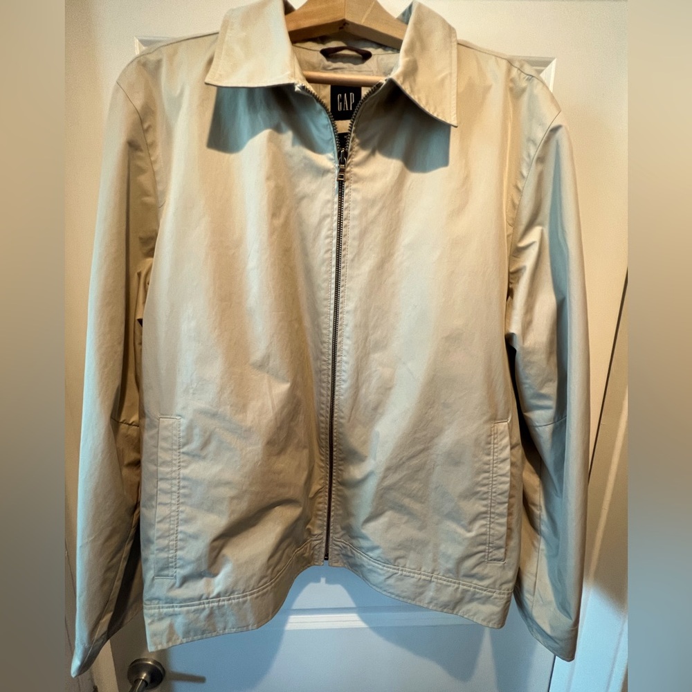Gap Men’s Zip Front Jacket- Size XL